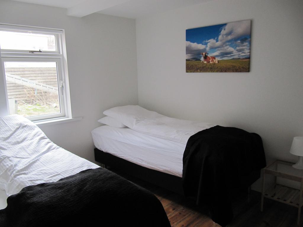 Grand-Inn Bar And Bed Saudarkrokur Ruang foto