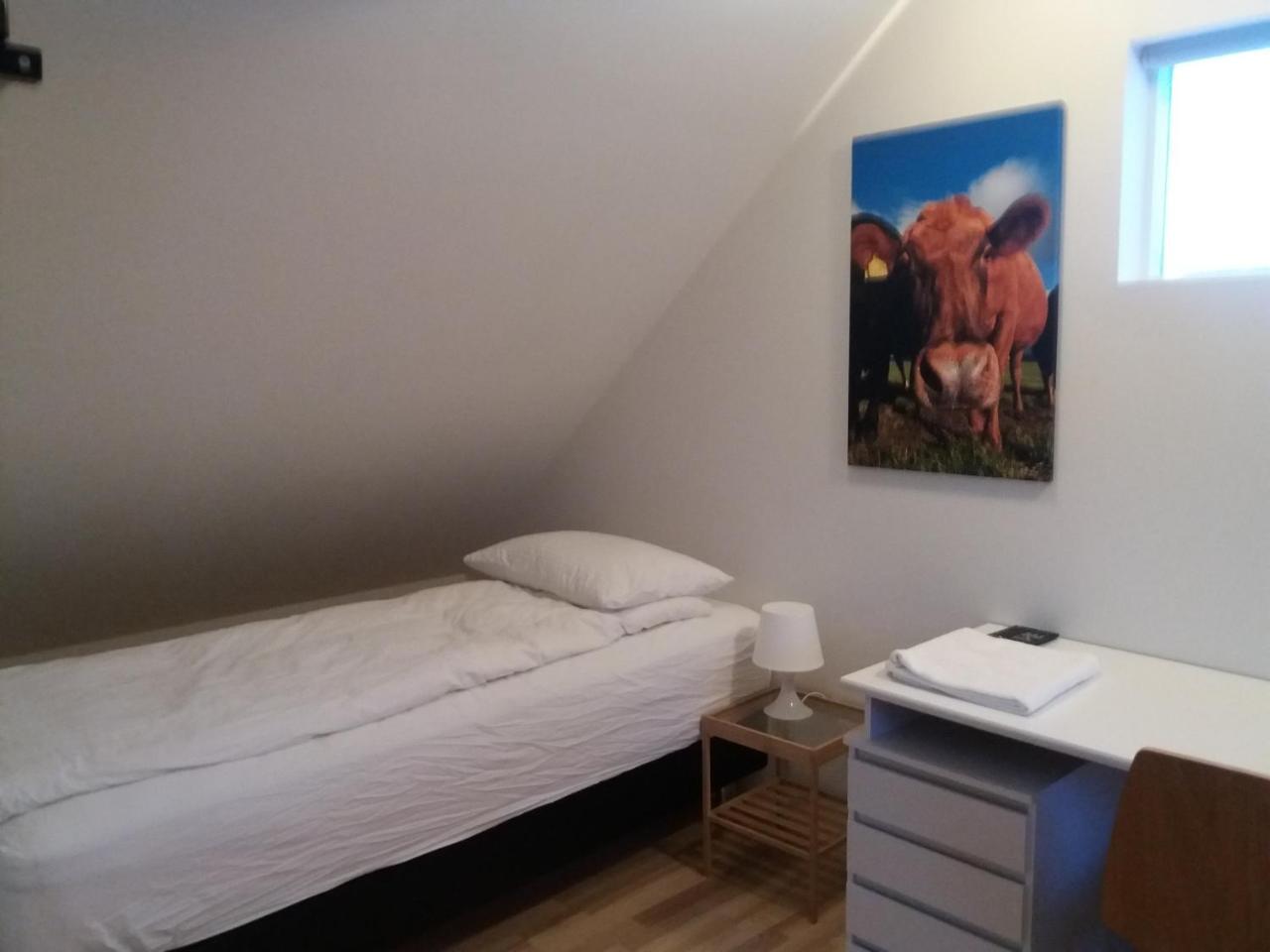 Grand-Inn Bar And Bed Saudarkrokur Bagian luar foto